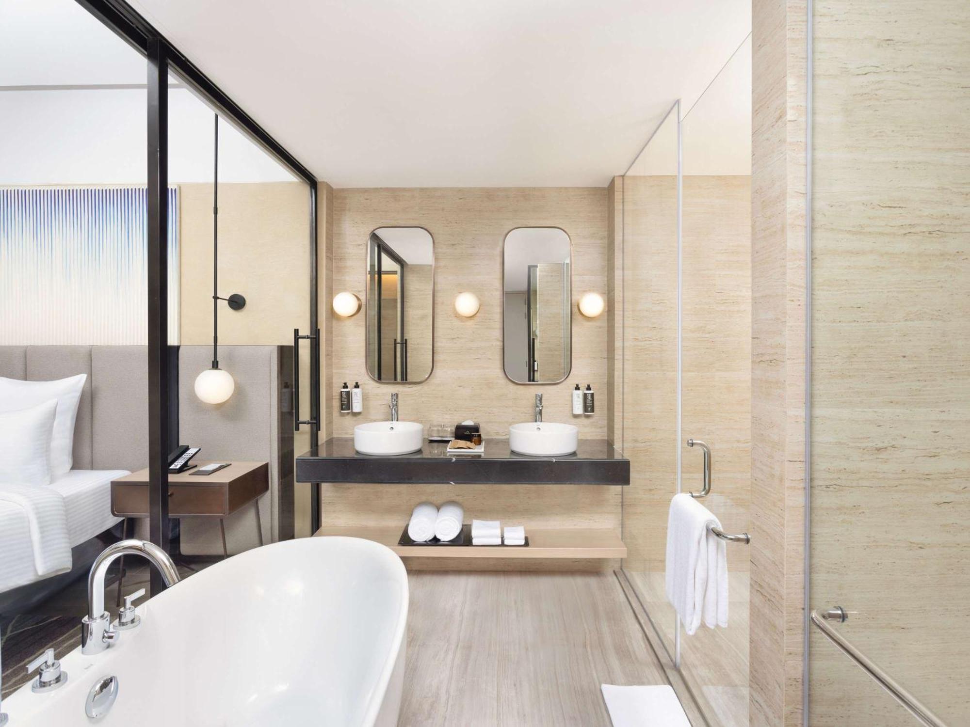 Novotel New Delhi City Centre Εξωτερικό φωτογραφία