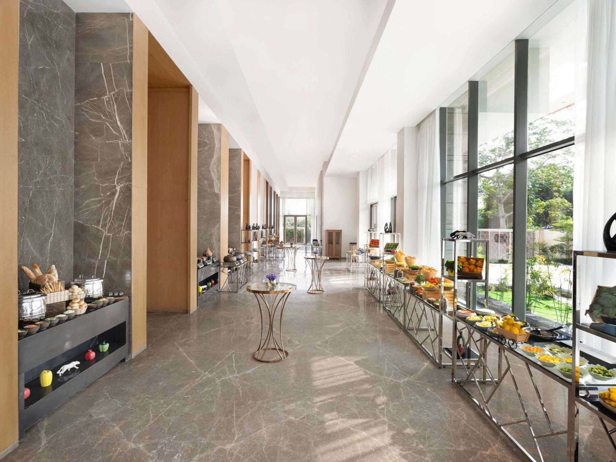 Novotel New Delhi City Centre Εξωτερικό φωτογραφία